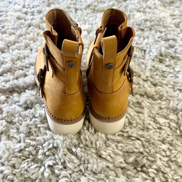 Vionic Folsom Water Resistant Moto Bootie in Wheat Brown sz 7 - Picture 4 of 6